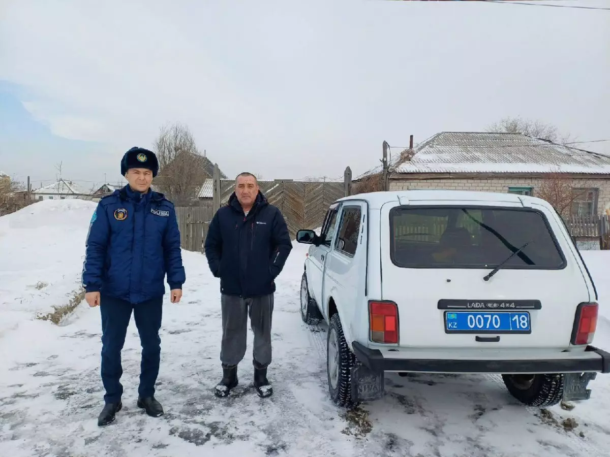 Сибирскую косулю с ошейником обнаружил во дворе своего дома житель Абайской области