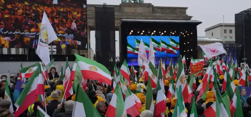 Тысячи людей в Берлине вышли поддержать народ Ирана