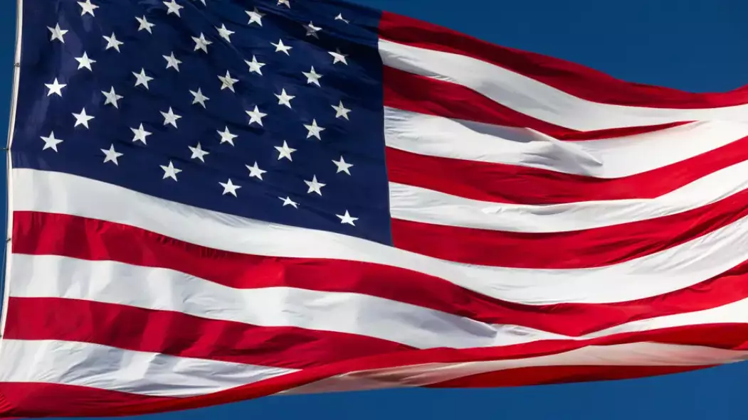 Трамп Иранмен сауда жасайтын елдердің тауарларына тарифтер енгізу туралы жарлыққа қол қойды