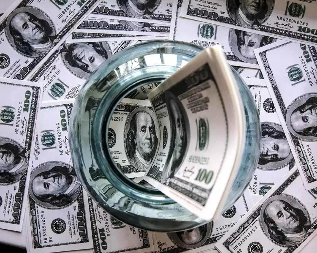 "Банк Лондона" и 20 миллионов долларов на счету: как пенсионерка из Казахстана год ждала свои деньги - новости на Lada.kz 07.02.2026