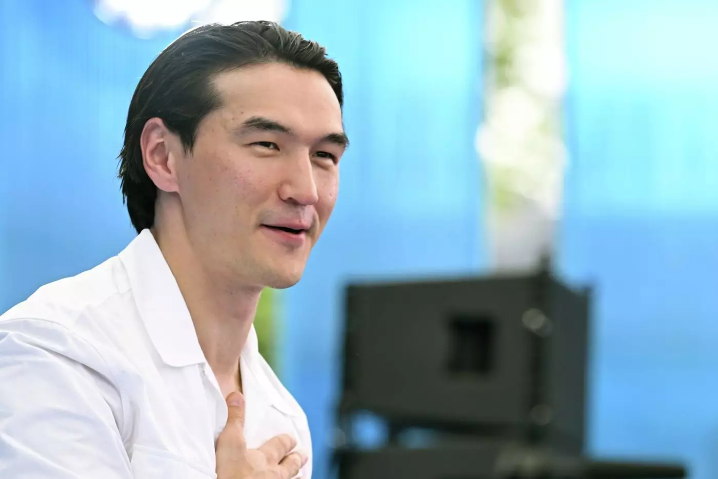 Нурлан Сабуров вернулся в Казахстан, комику запрещён въезд в Россию на 50 лет.