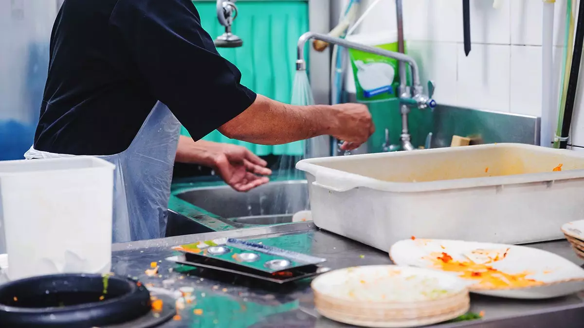 Едоки составили рейтинг 10 самых "грязных" штатов для ресторанов — проверьте, попал ли ваш в список.