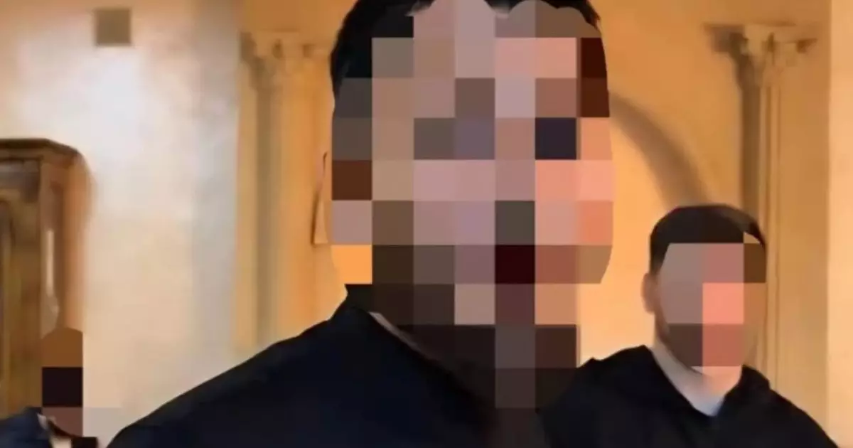  Алматыда екі шетелдік қазақ қыздарға қатысты балағат сөз айтқаны үшін қамалды 