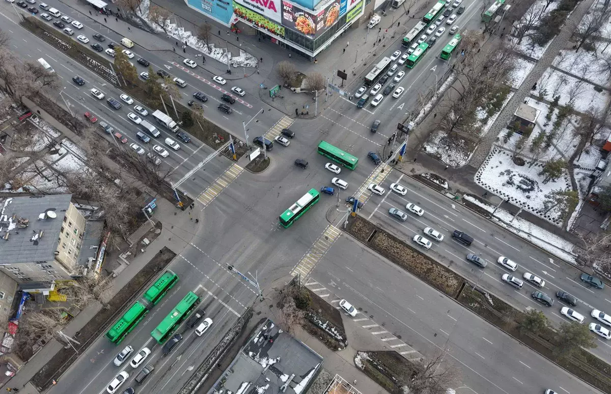 Алматыда жүктемесі жоғары қиылыстардағы кейбір бағдаршамның жұмысы өзгереді