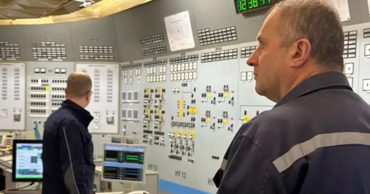  Зеленский: Ресей шабуылдары украиналық АЭС-терге зиян келтірді 