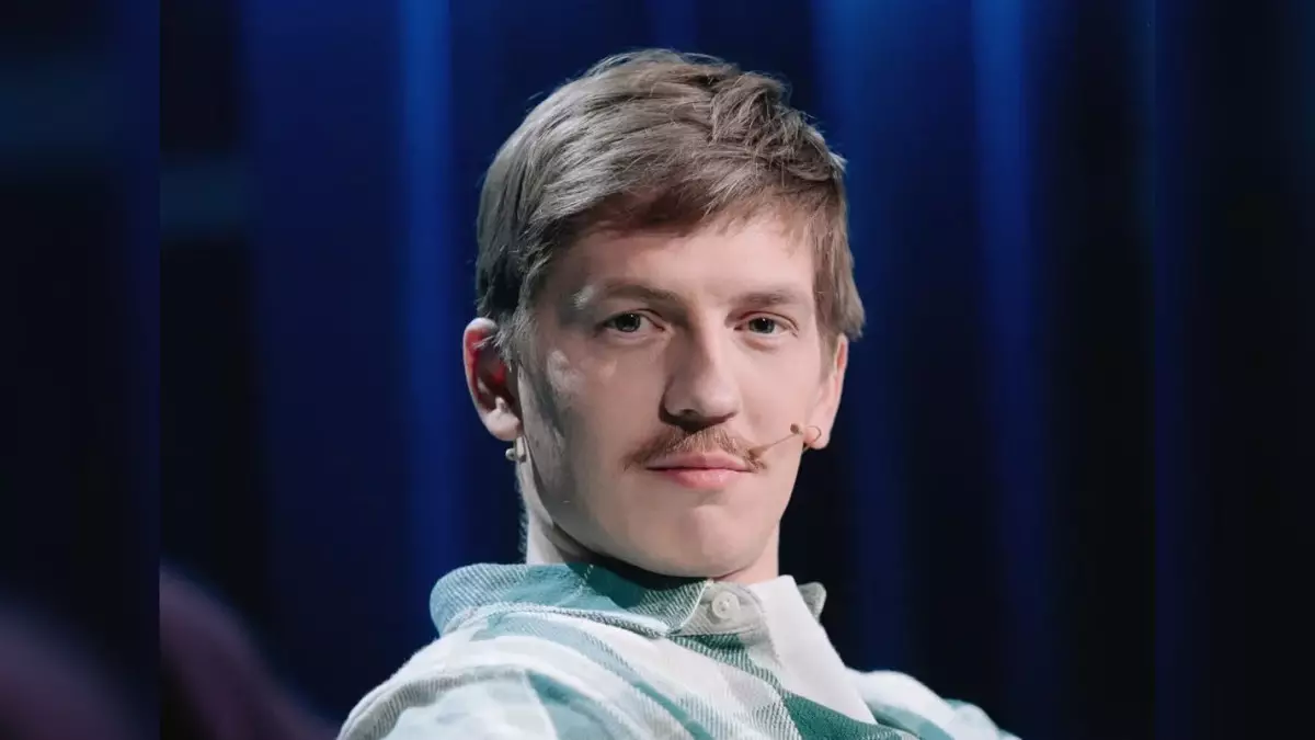 Известный комик Алексей Щербаков прилетел в Алматы