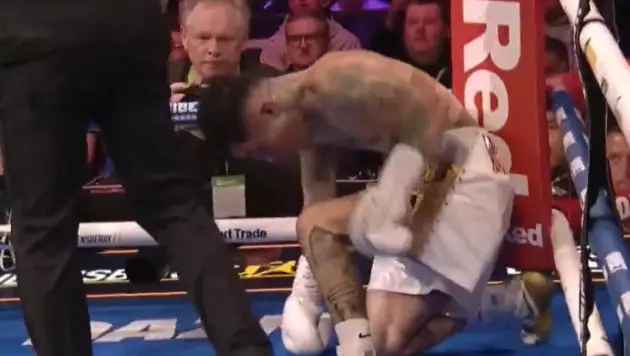 Камбэк и нокаут состоялись на вечере бокса в Ливерпуле