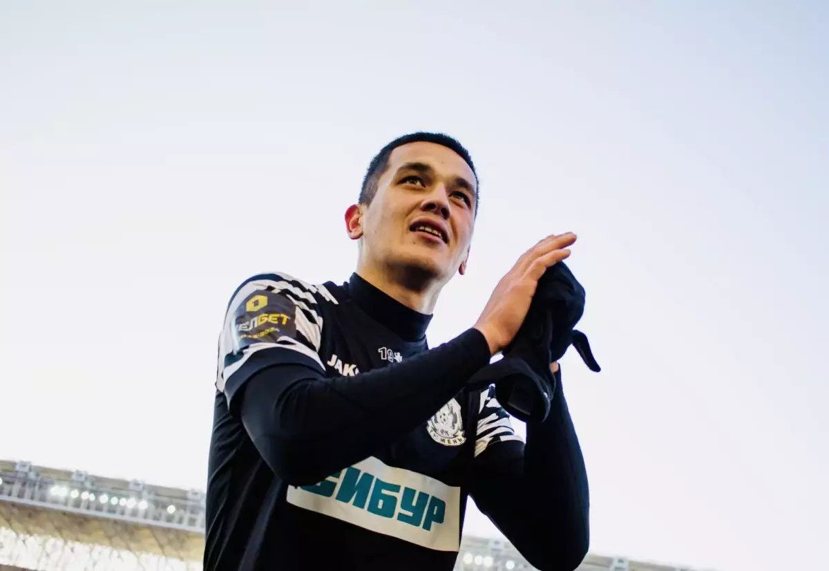 Қазақстан құрамасында ойнауды армандайтын футболшы клубын ауыстырды