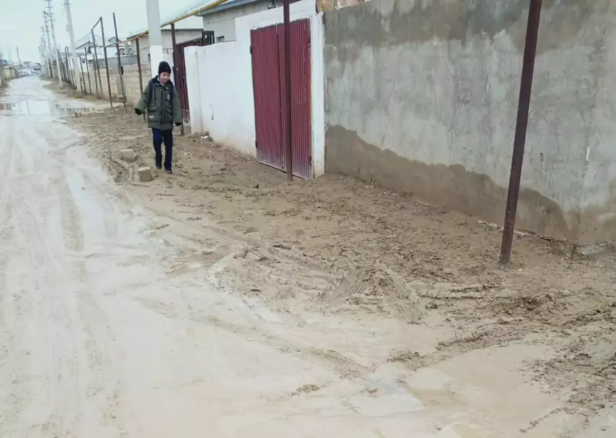 Жители районов Мангистау утопают в грязи - новости на Lada.kz 08.02.2026