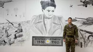 Теңіз жаяу әскерінің матросы Қазақстан тарихының батырлары туралы сурет салып, жұртты таңғалдырды