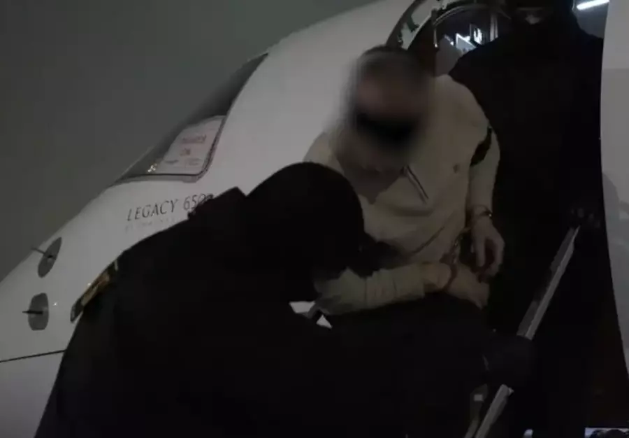 Ресейде генералға қастандық жасаған күдікті БАӘ-ден экстрадициялады