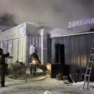 Столичные спасатели ликвидировали пожар в кафе