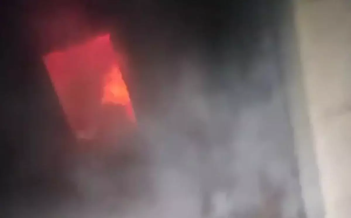 Мужчину с инвалидностью удалось спасти из задымленной квартиры в Актау