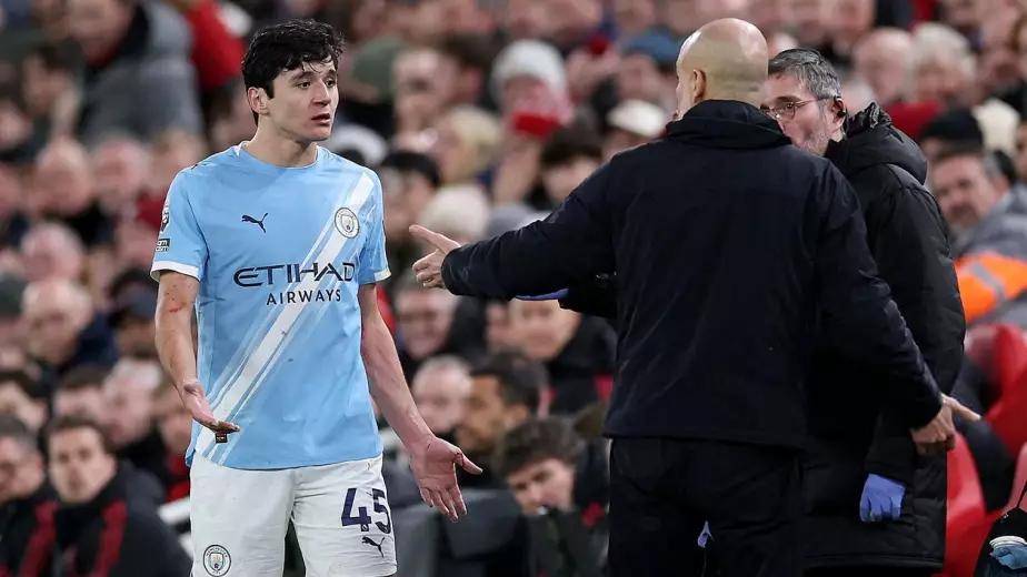 Хусанов получил травму и был заменен по ходу матча АПЛ