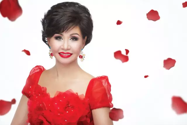 "Түрлі қайғыны бас­тан кештім": Роза Рымбаева қиын ке­зең­дерін еске алды