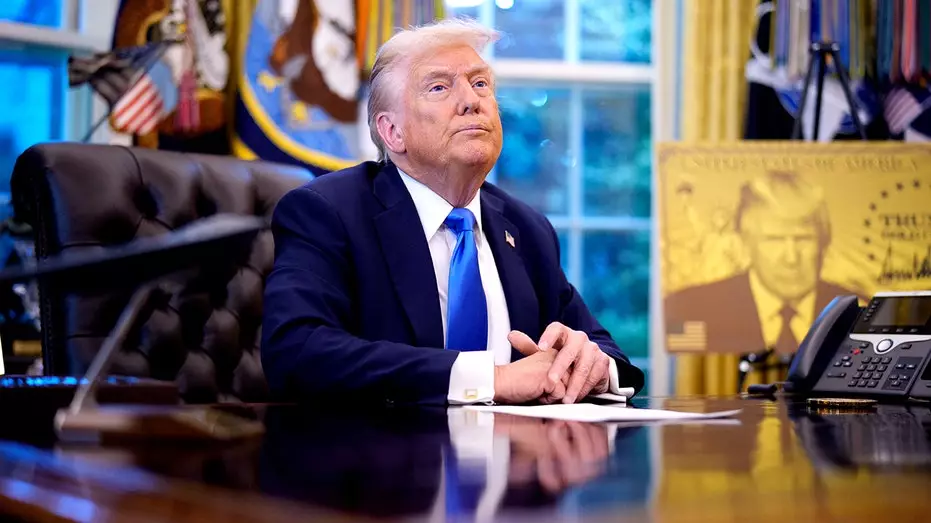 Трамп предсказывает рост Dow до 100 тысяч к моменту окончания своего срока и заявляет, что был "прав во всем".