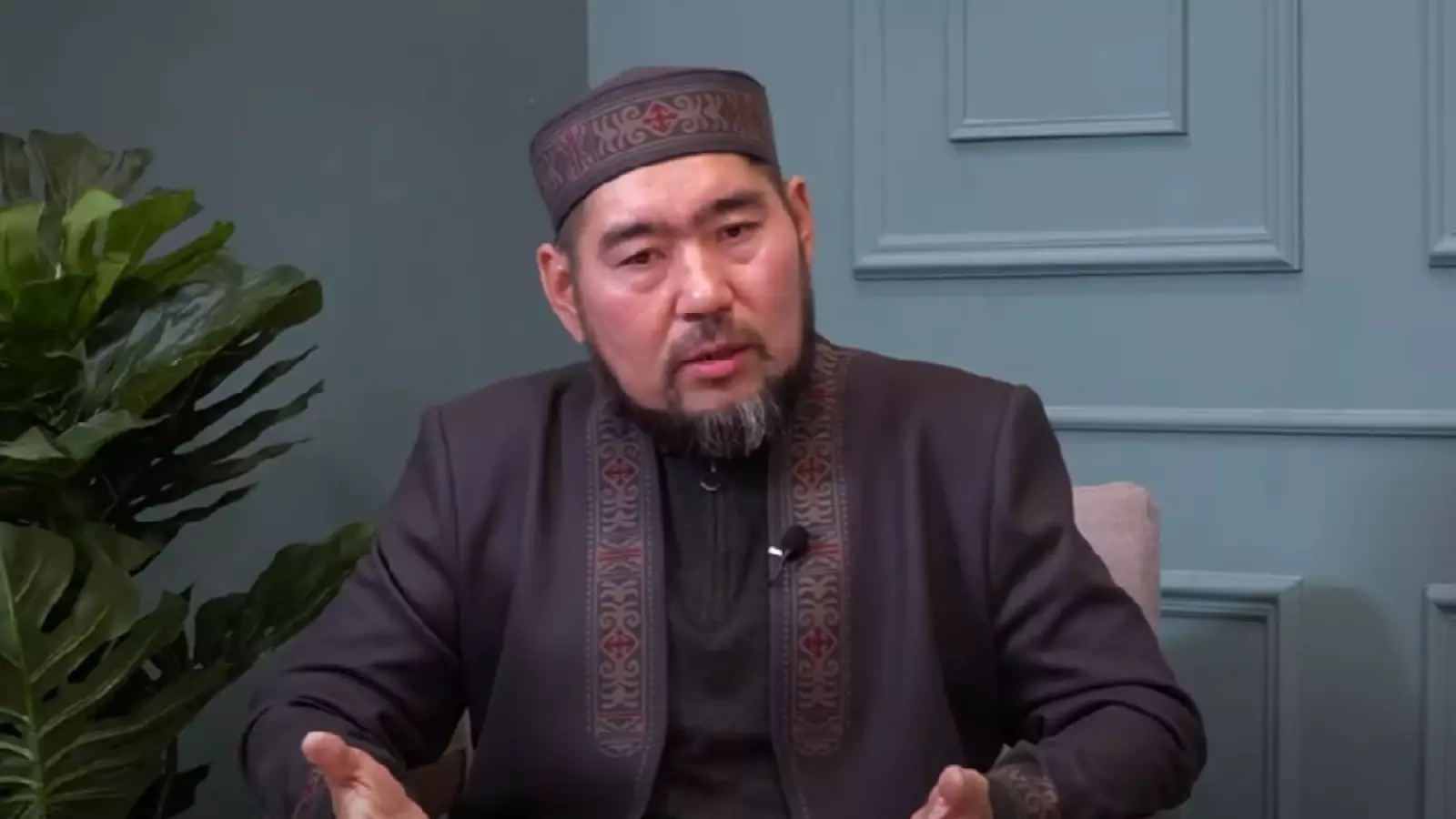 «Алаяқтардың 80 пайызы намазхандар»: Балғынбек Имашев Ринат Зайыттың сөзі дұрыс болғанын айтты