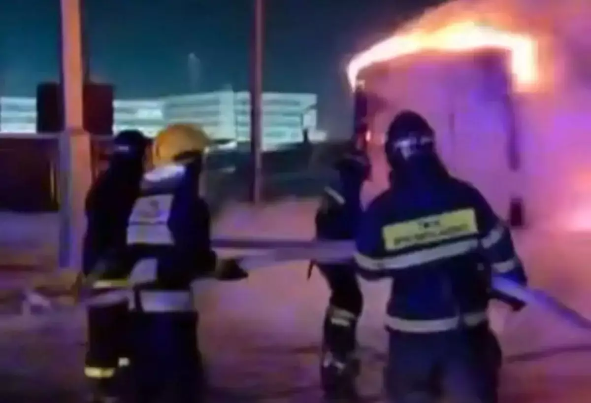 Астанада жол бойында автобус толық жанып кетті