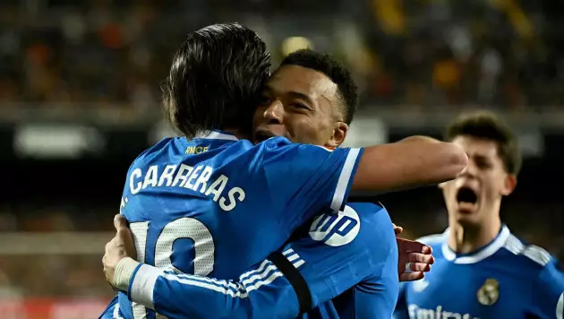 "Реал" үзілістен кейін екі гол соғып сәтмсіздіктен құтылды