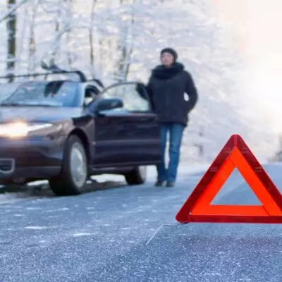 В Жетісу на снежных заносах застряло более 70 человек