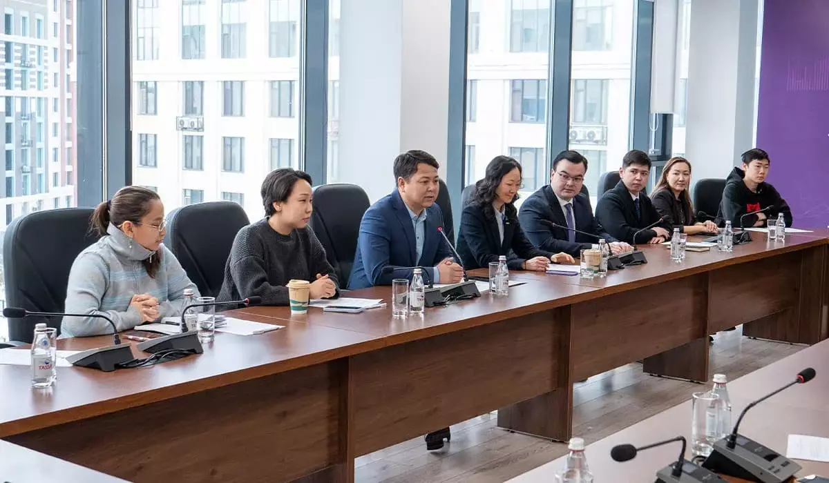 Волонтеры Казахстана поддержали проект новой Конституции