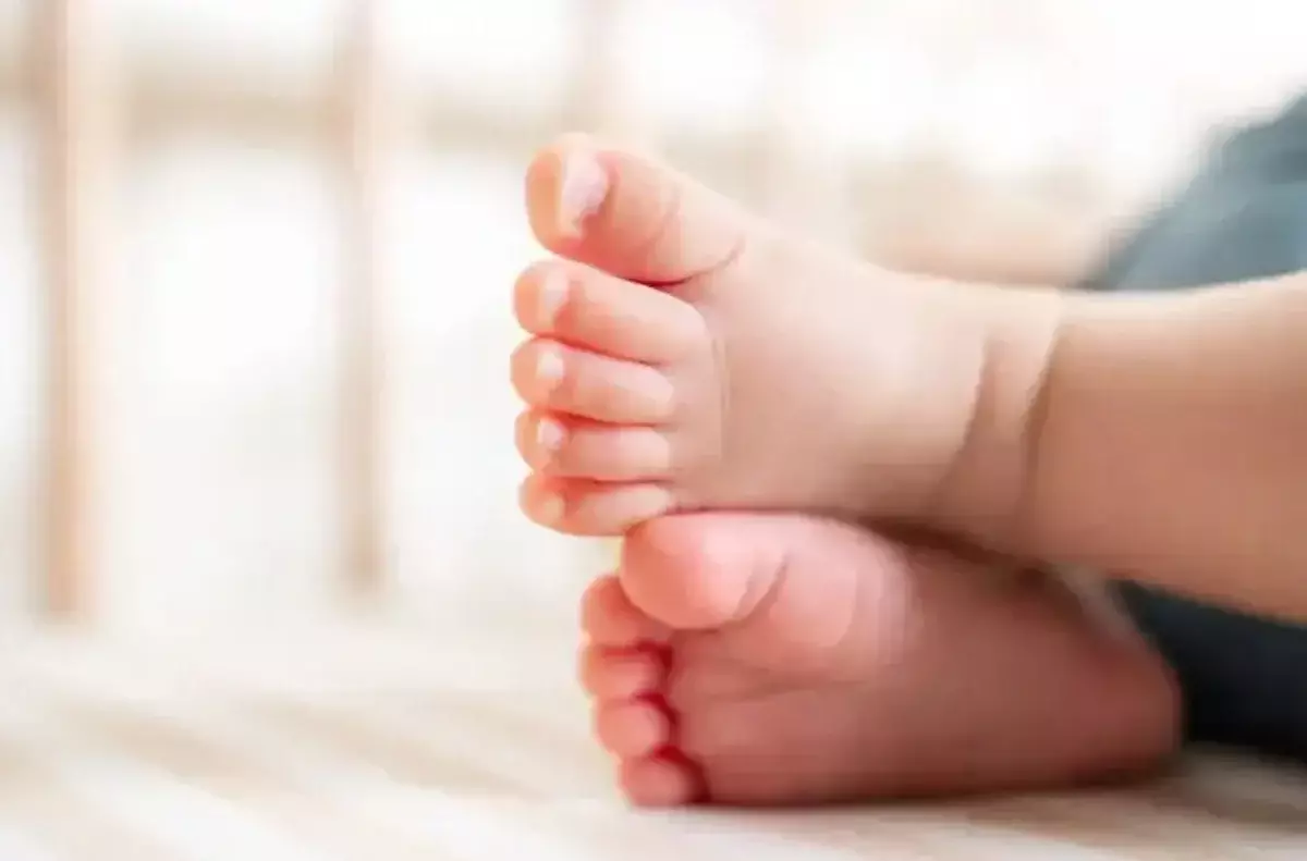 Тараз қаласында анасы екі баласын терезеден лақтырып жіберген