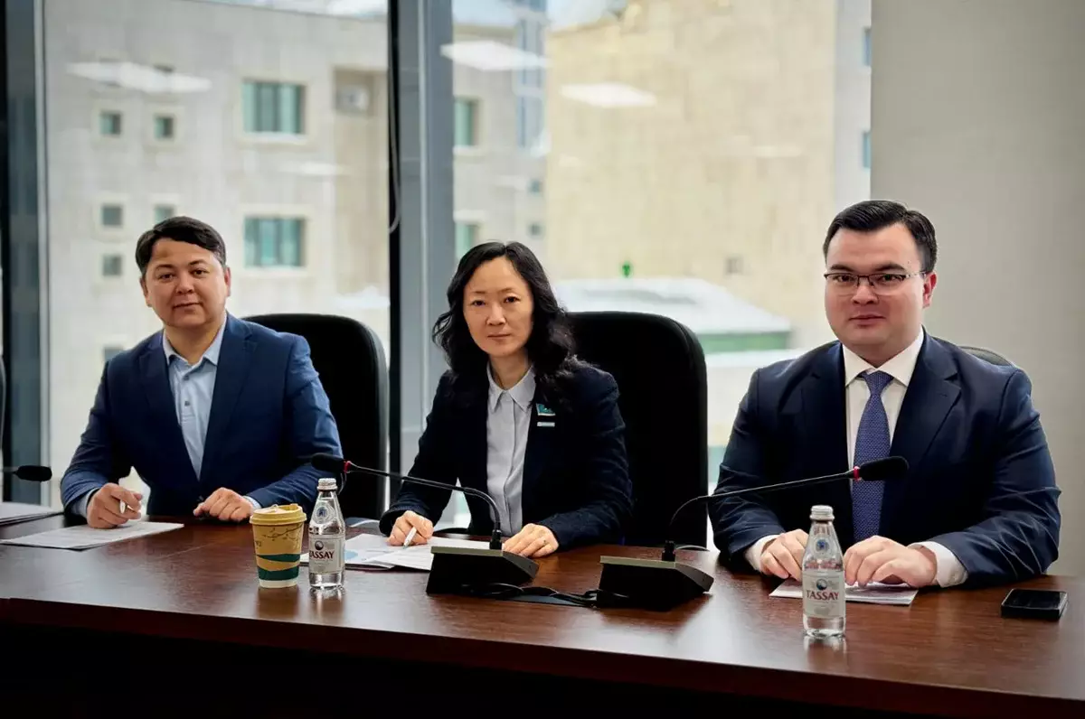 Национальная волонтерская сеть выразила поддержку проекту новой Конституции