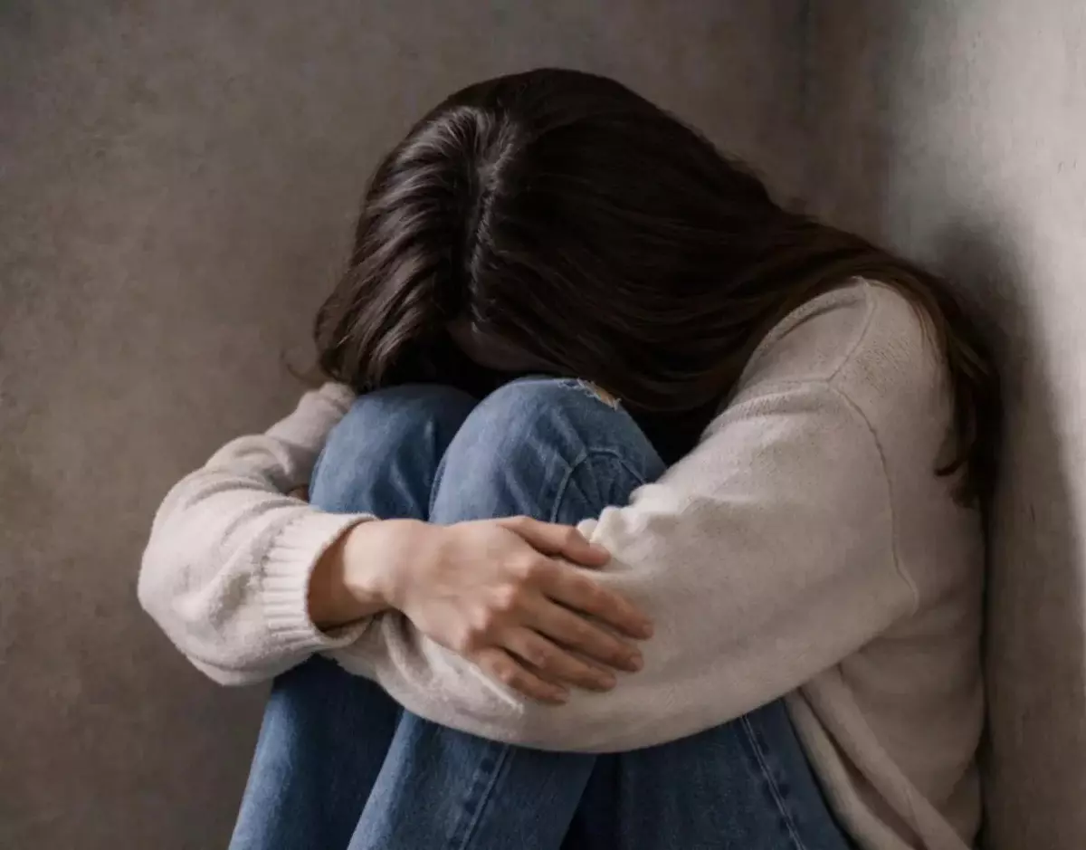 Трагедия в Жамбылской области: женщина выбросила детей из окна из-за глубокой депрессии