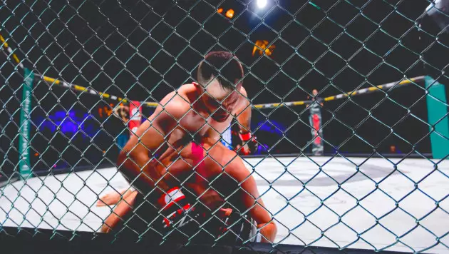 Казахстанец получил моментальный вызов на бой после яркого нокаута в UFC