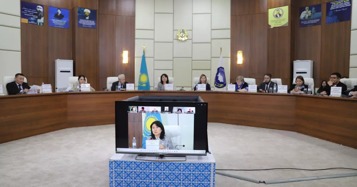   Ғылыми-сарапшылық кеңес жаңа Конституция жобасын бірауыздан қолдады   