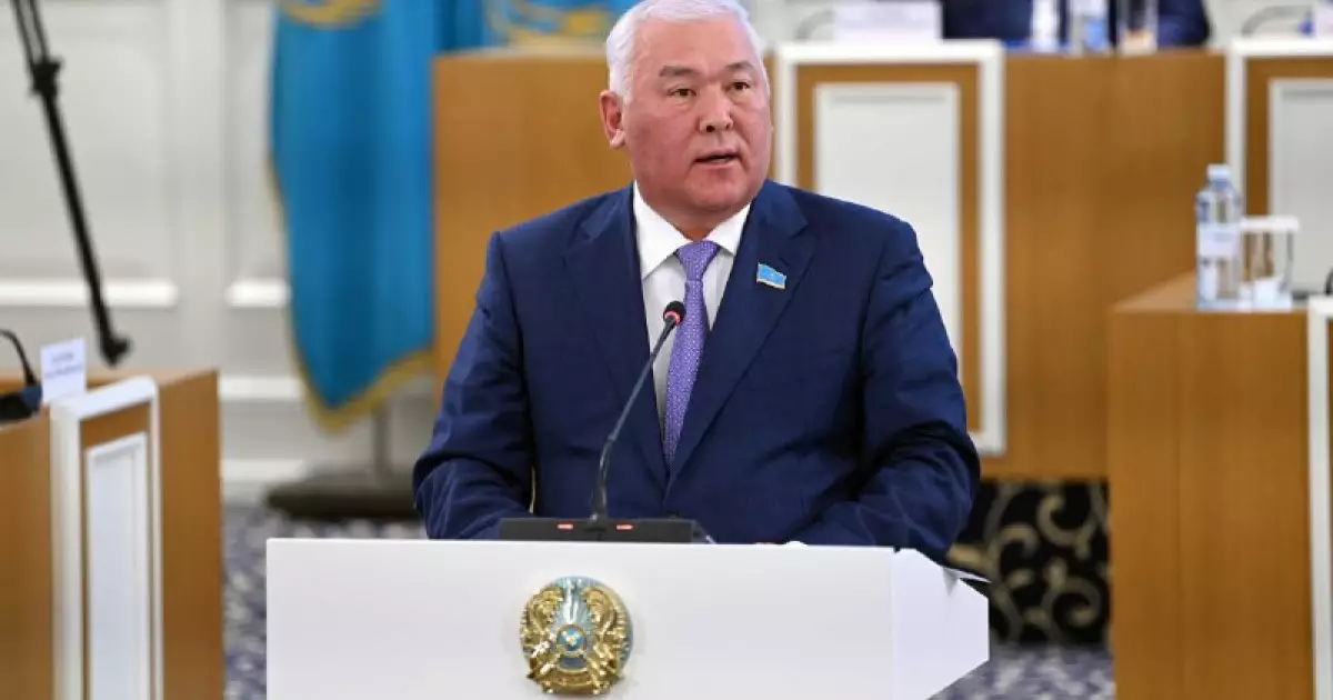  Конституциялық комиссияның құрамында 130 білікті маман еңбек етіп жатыр – Мұрат Әбенов 