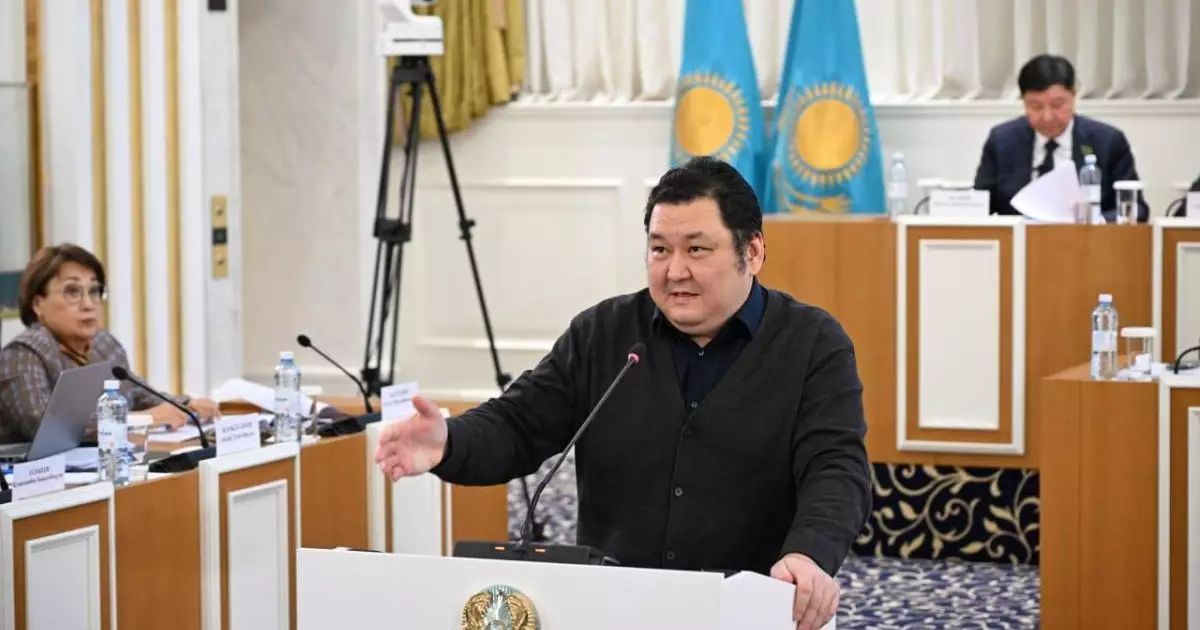  Ата заң жобасы жалпыхалықтық референдумға шығаруға дайын – Марат Шибұтов 