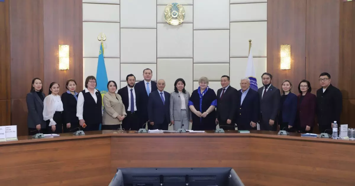  Қазақстан халқы Ассамблеясының сараптамалық қауымдастығы жаңа Конституция жобасын қолдауға шақырды 