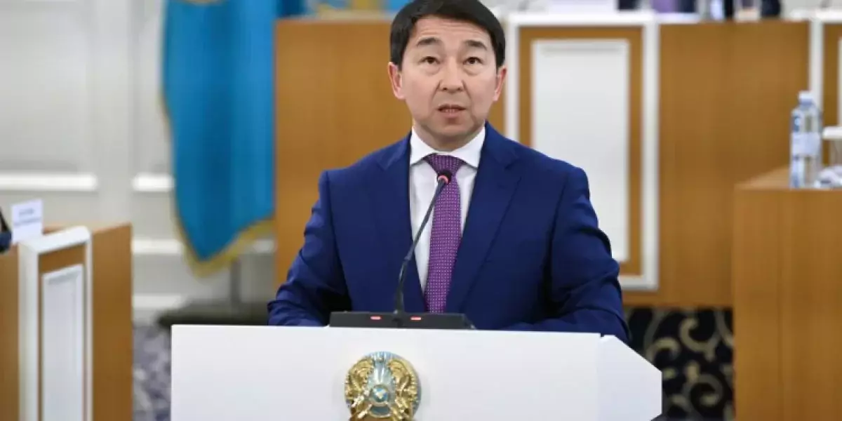 В проекте новой Конституции изменили формулировку о статусе русского языка