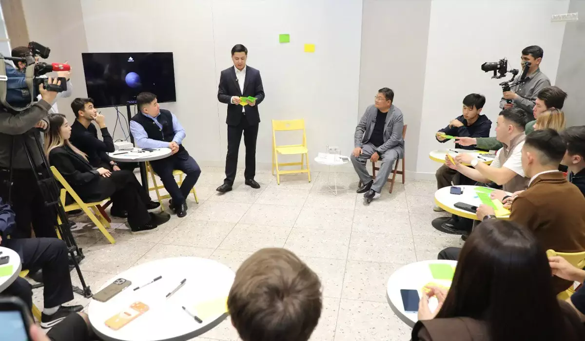 Алматинская молодежь поддержала проект новой Конституции