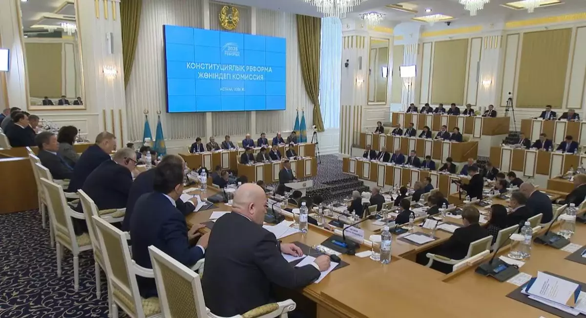 Шибутов призвал сделать систему отношений президента и Курултая более гибкой