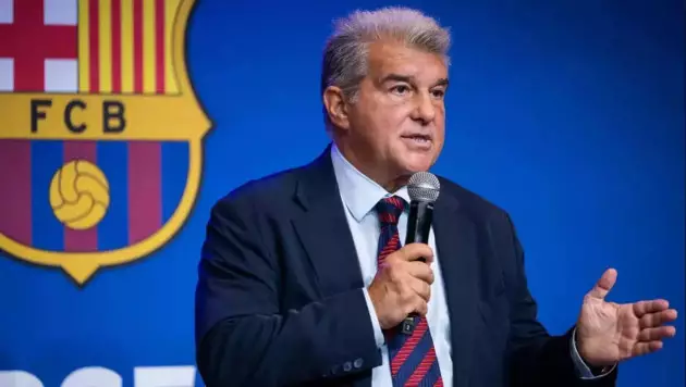 В "Барселоне" официально объявили об отставке. Подробности