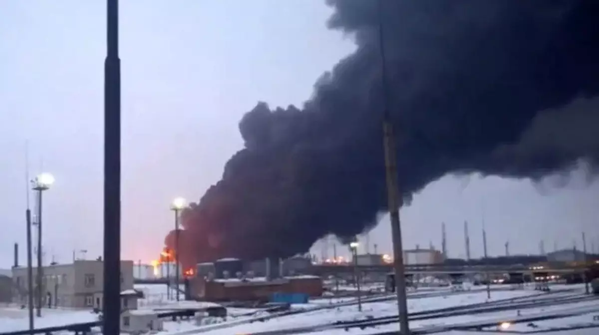 Удары беспилотников по НПЗ обошлись России более чем в триллион рублей