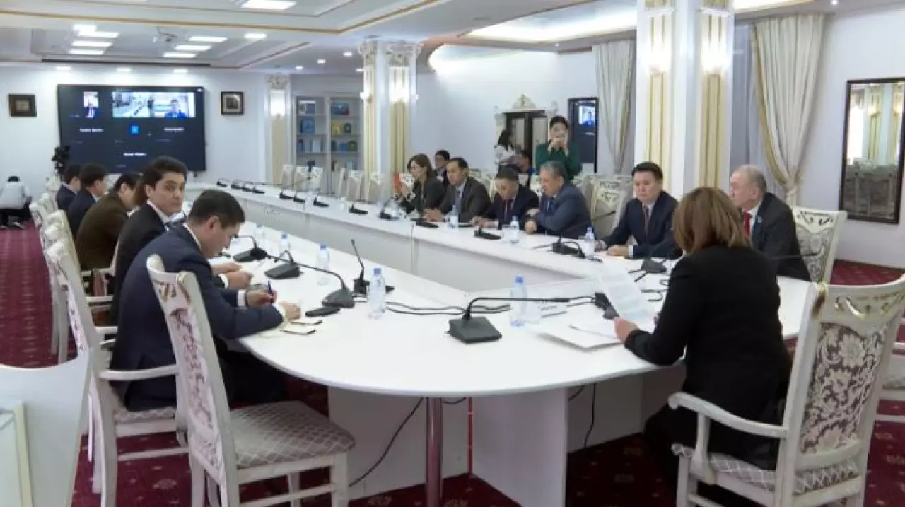 Клуб главных редакторов обсудил вопросы свободы слова в проекте новой Конституции