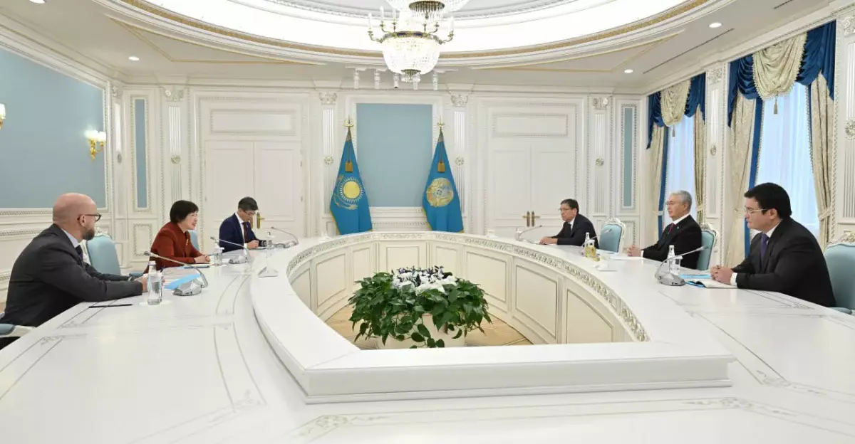 Мемлекет басшысы Азия инфрақұрылымдық инвестициялар банкінің президенті Цзоу Цзяиді қабылдады