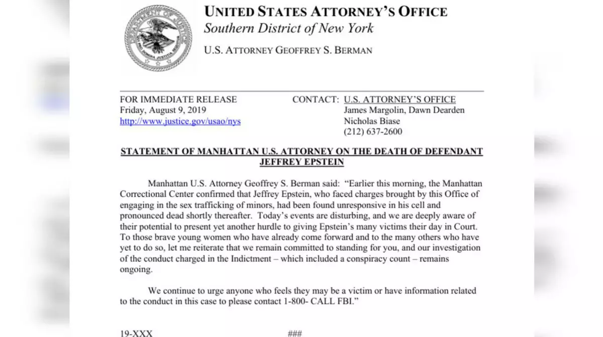 В деле Эпштейна нашли черновик заявления о его смерти, составленный за день до гибели