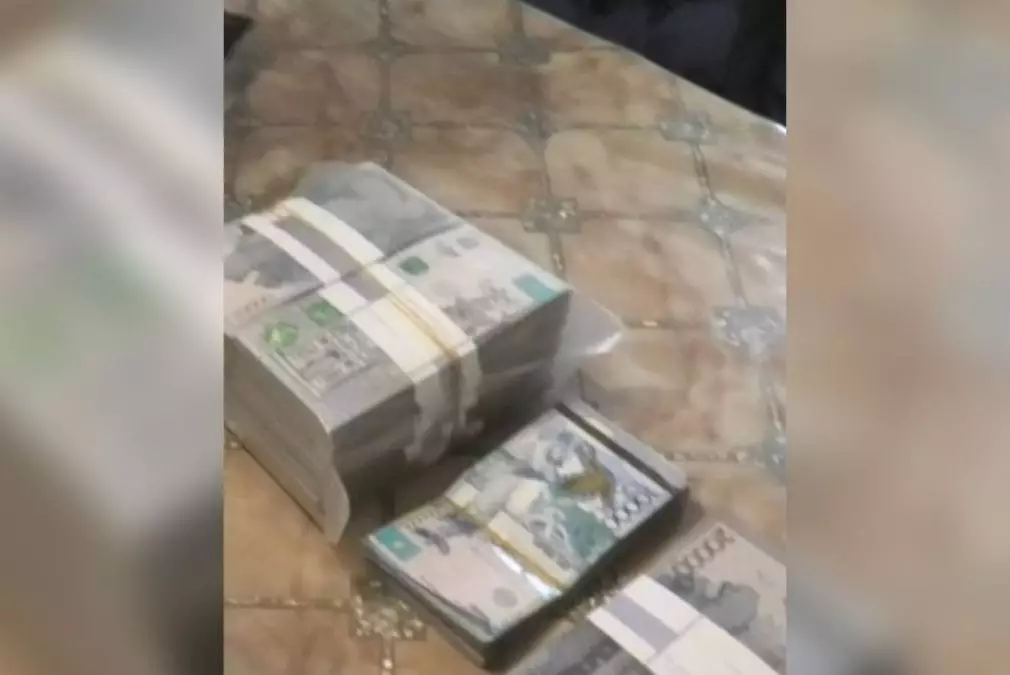 Алматинца спасли в последний момент: киберполиция вернула более 20 млн тенге