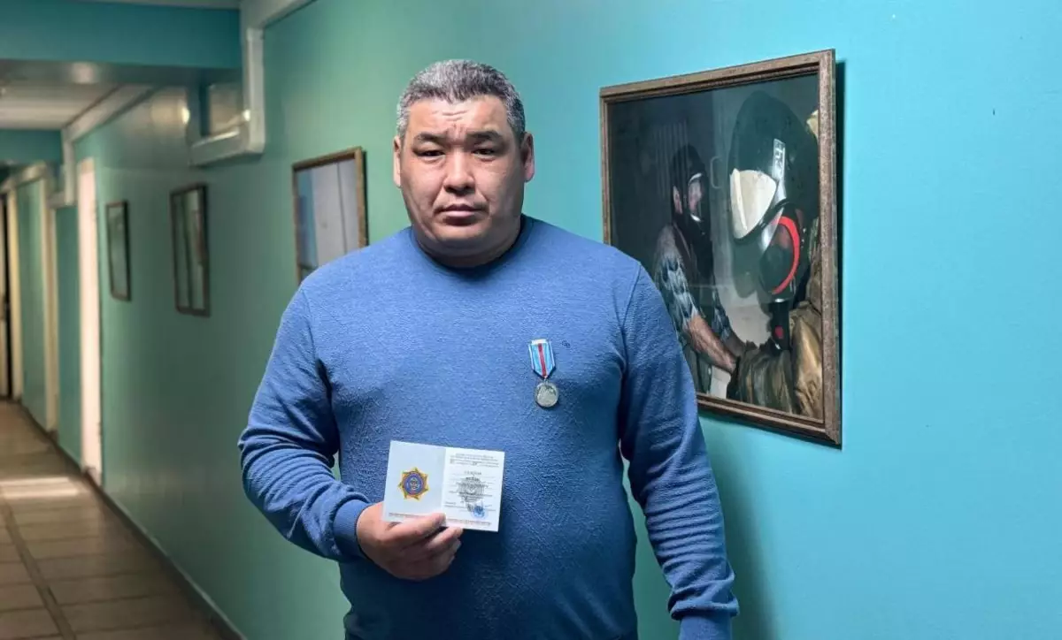 Балаларды өрттен құтқарған шығысқазақстандық мұғалім марапатталды