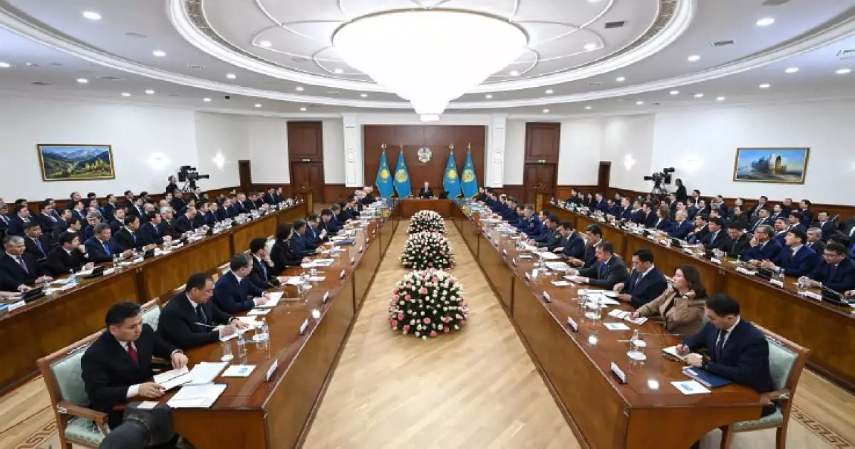   Үкіметтің кеңейтілген отырысы басталды   