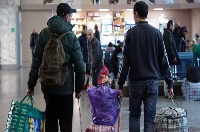 Миграция в Казахстане: приезжают реже, уезжают меньше