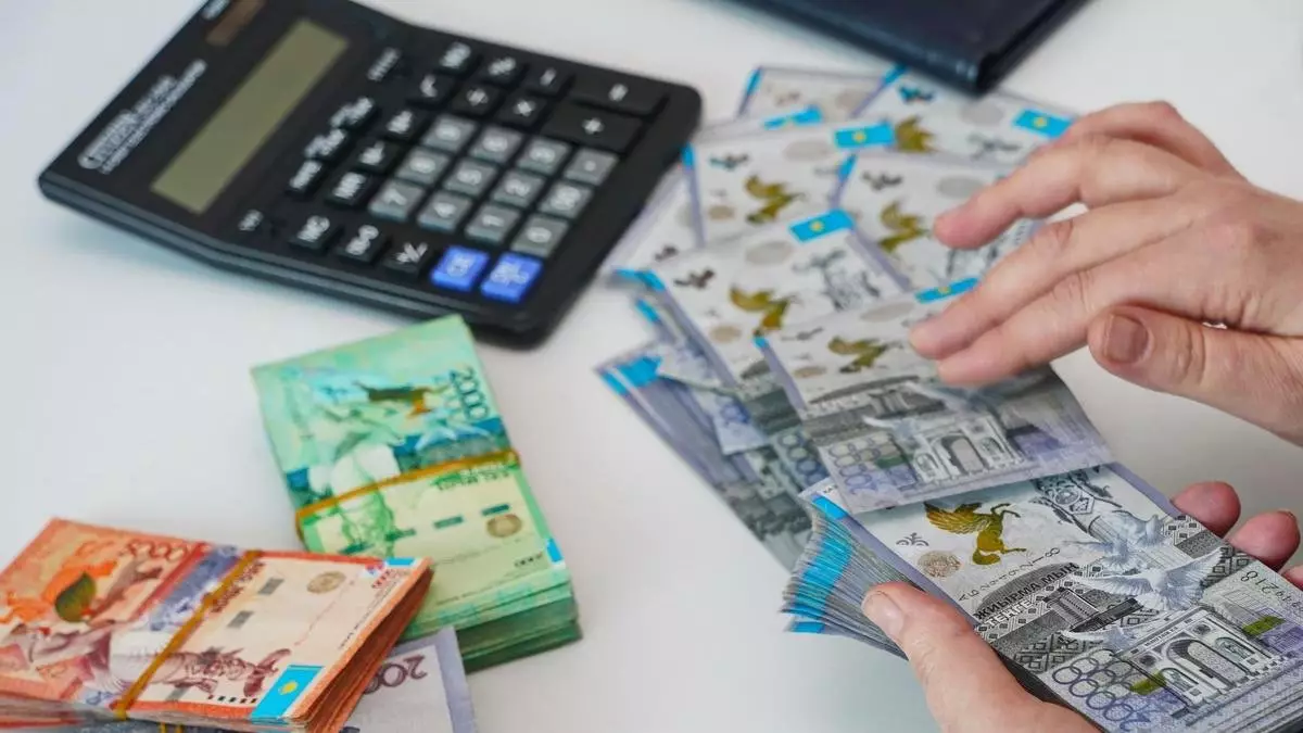 Бектенов: 2026 жылы басты назар халықтың нақты табысын арттыруға аударылады