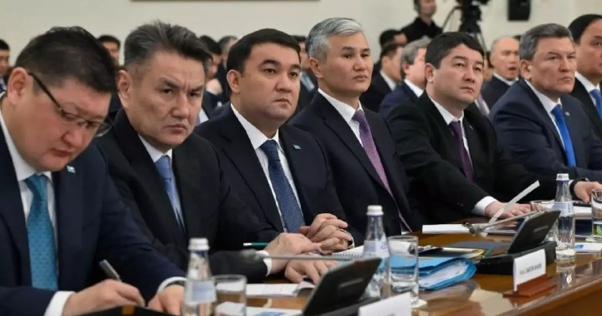  Президент Үкімет мүшелеріне: «Turkistan» газетіне берген сұхбатымды, Ұлттық құрылтай отырысындағы сөзімді толық түсінбегендеріңіз байқалады 
