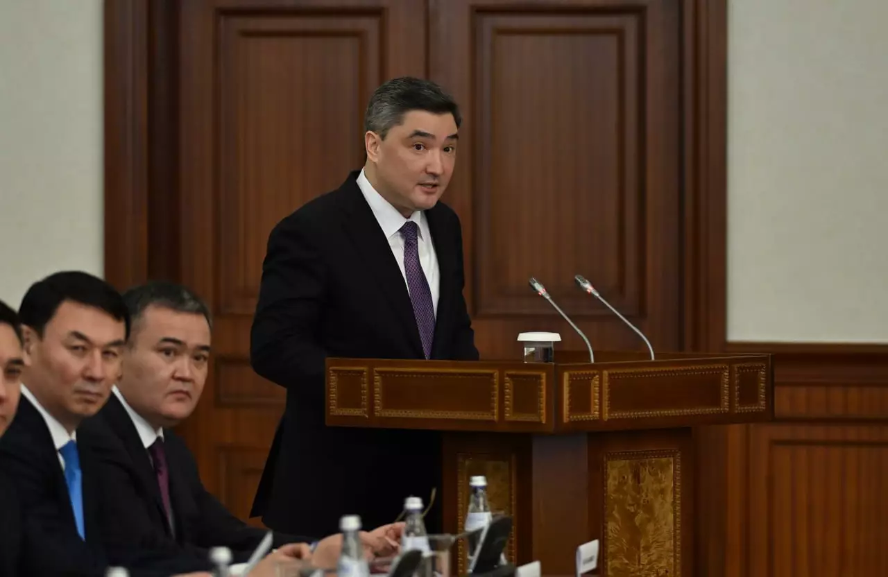 Үкімет жаңа мерзімді атады: Конституциялық реформа көктемде қабылданады