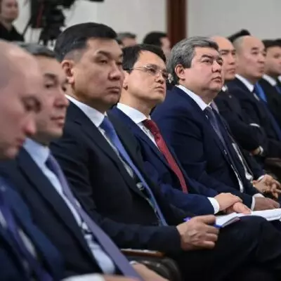 Президент раскритиковал госслужащих за нежелание читать длинные тексты