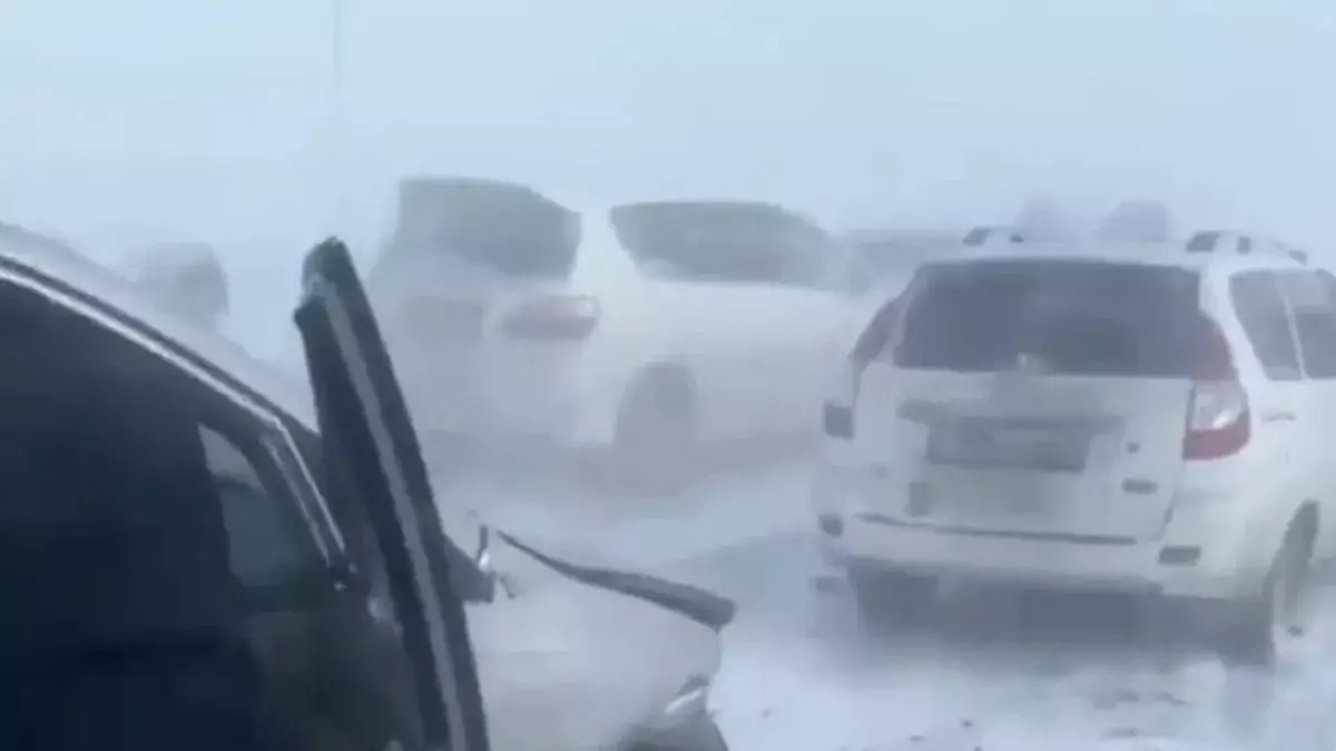 Ақтөбе – Астрахан тас жолында ондаған көлік соқтығысты